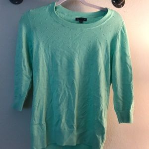 Light weight sweater